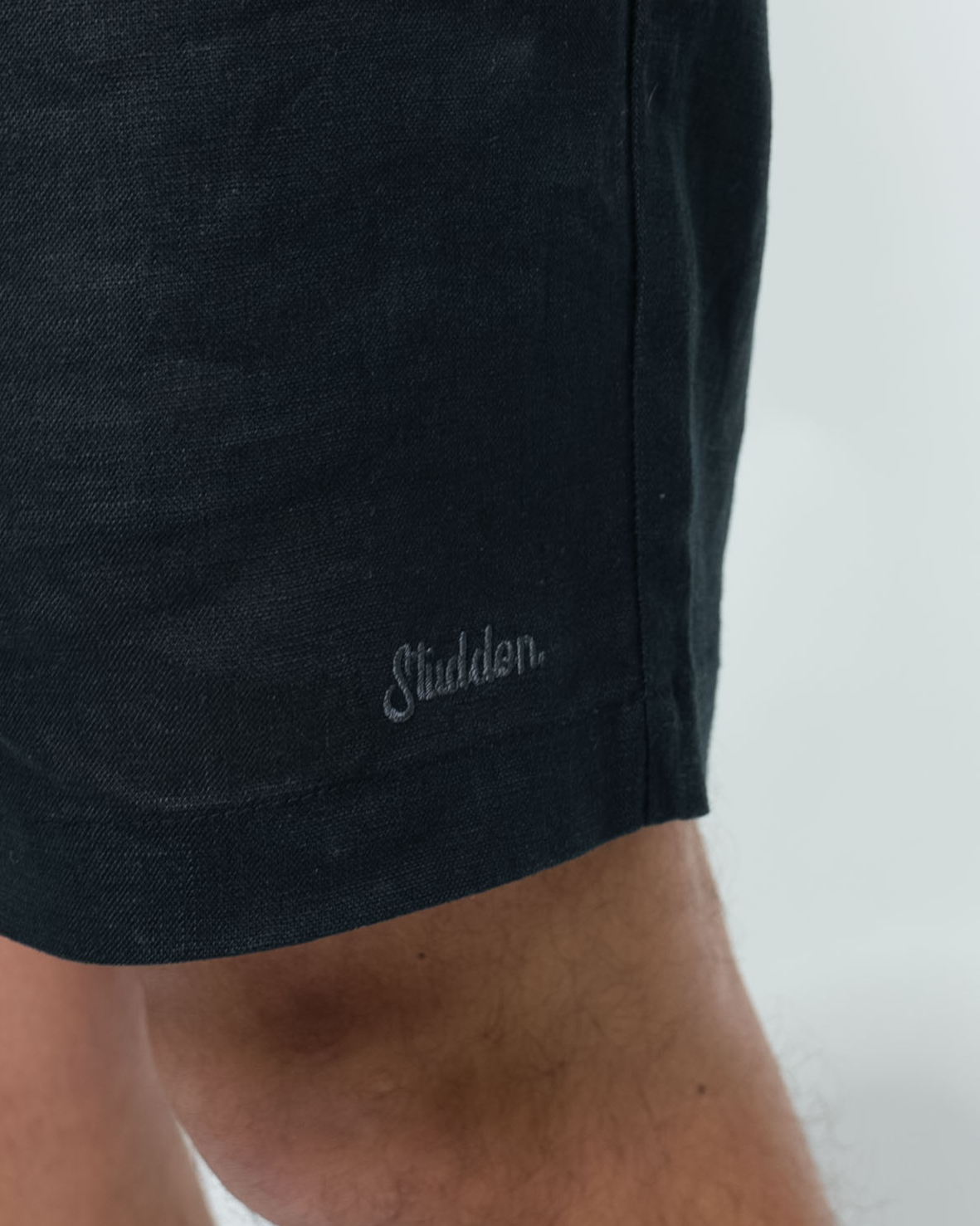 Classic Linen Shorts