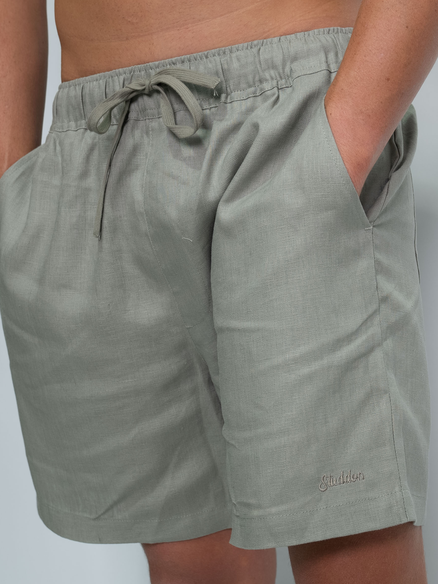 Classic Linen Shorts